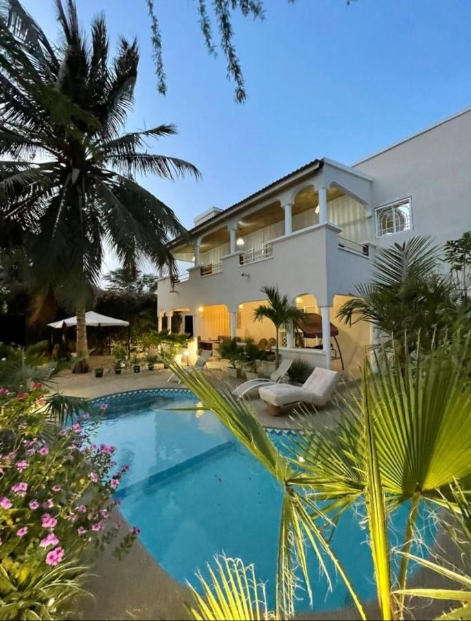 Villa Ngore Saly Buitenkant foto