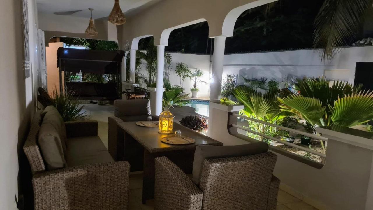Villa Ngore Saly Buitenkant foto